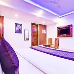 Hotel Fabulous - Delhi International Airport